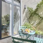 Cute&Bright Studio in a Courtyard-Montmartre(5)