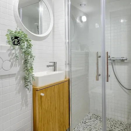 Les De Montmartre - Secret Courtyard Apartment Paris