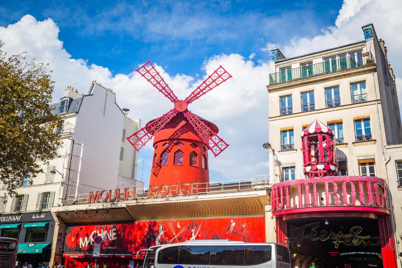 Cute&bright In A Courtyard-montmartre